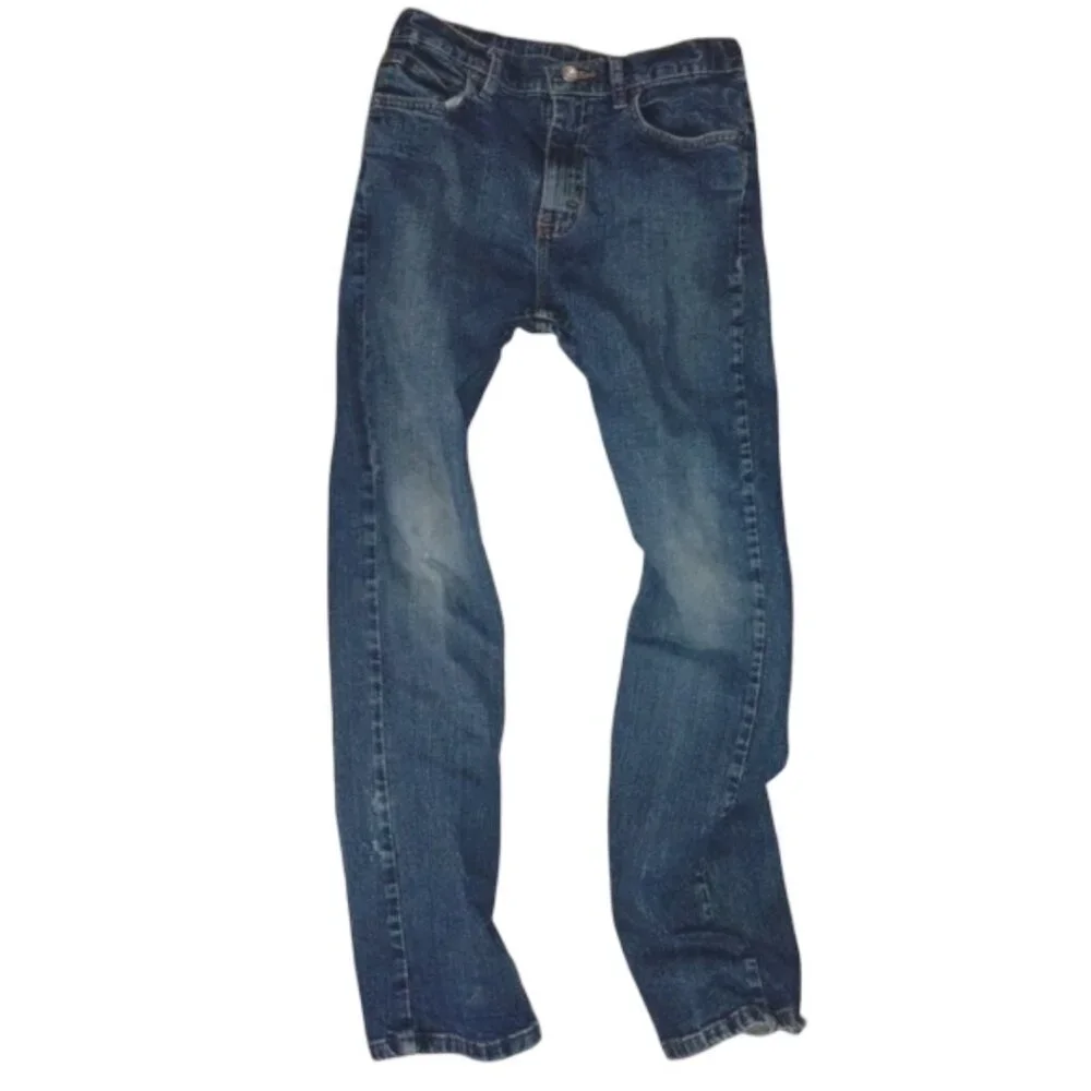 Wrangler Youth Boys Size 16 Classic Medium Blue Wash Straight Leg Denim Jeans